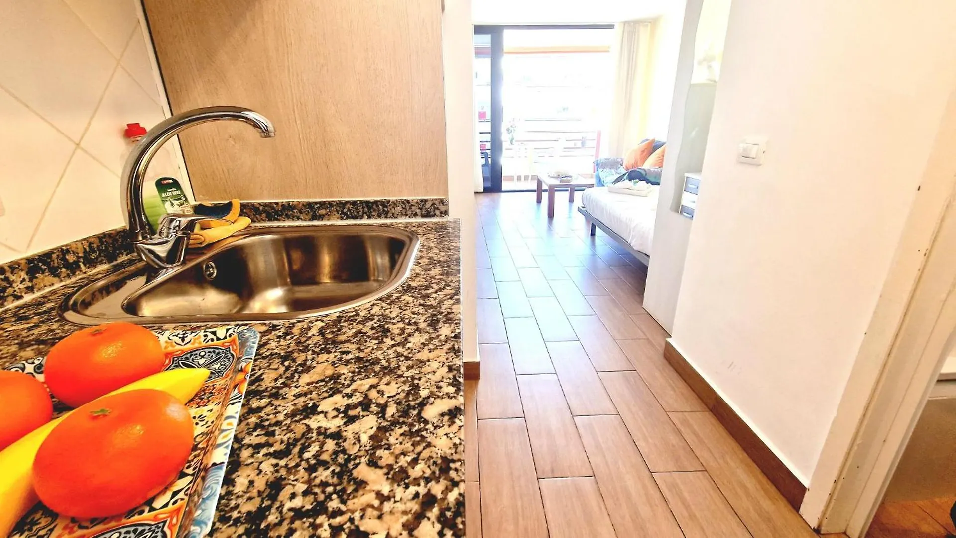 Olympia Studio, Ocean View Playa de las Americas  Holiday home
